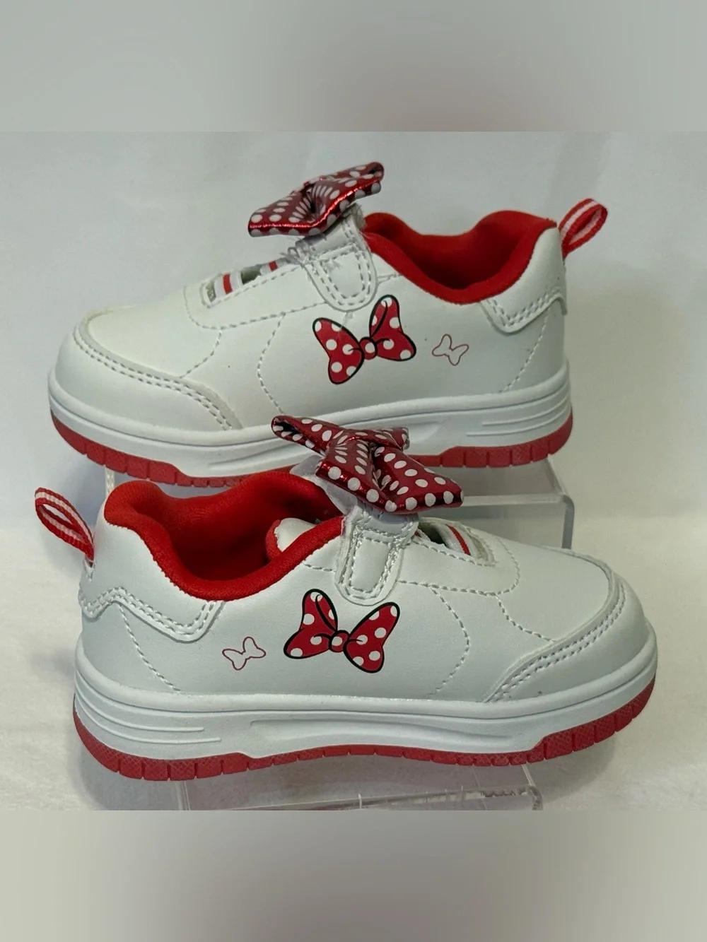 Disney Baby Minnie Mouse Toddler Girl’s Size 5 Bow Sneakers